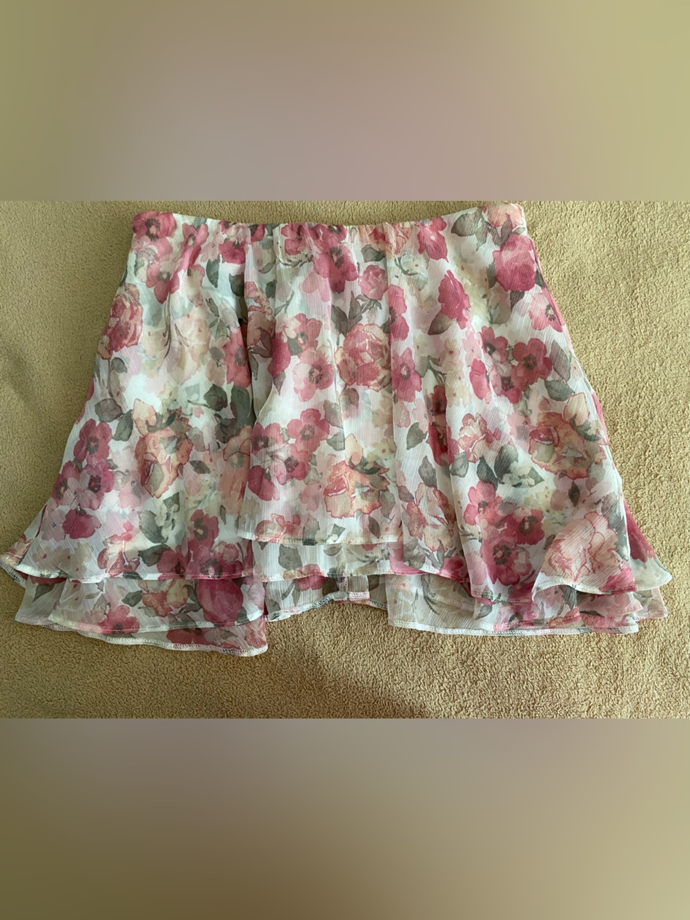 Hollister Pink & White Floral Chiffon skirt Skort built in shorts with pockets